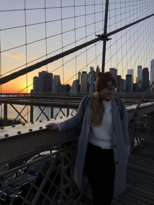 aifs-au-pair-usa-ugc-Mariel-Sophie-brücke-2