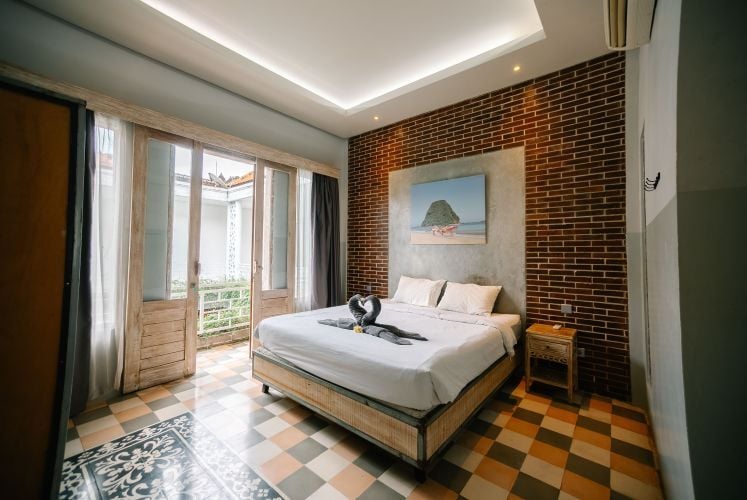 Doppelzimmer in der Unterkunft beim Surfcamp in Canggu, Bali mit AIFS