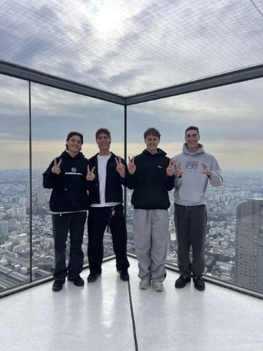 Teilnehmende bei den Orientations beim AIFS Winter Work in Japan Programm