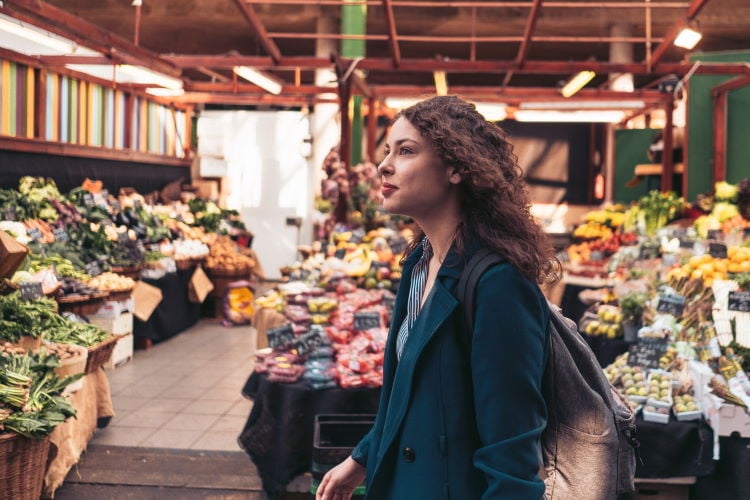 aifs-london-markt-person