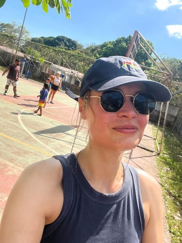Lena beim Freiwilligenprojekt Sports Coaching in Costa Rica mit AIFS