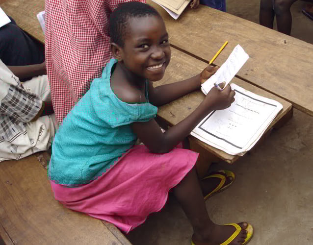 Schülerin beim Freiwilligenprojekt Teaching in Ghana mit AIFS