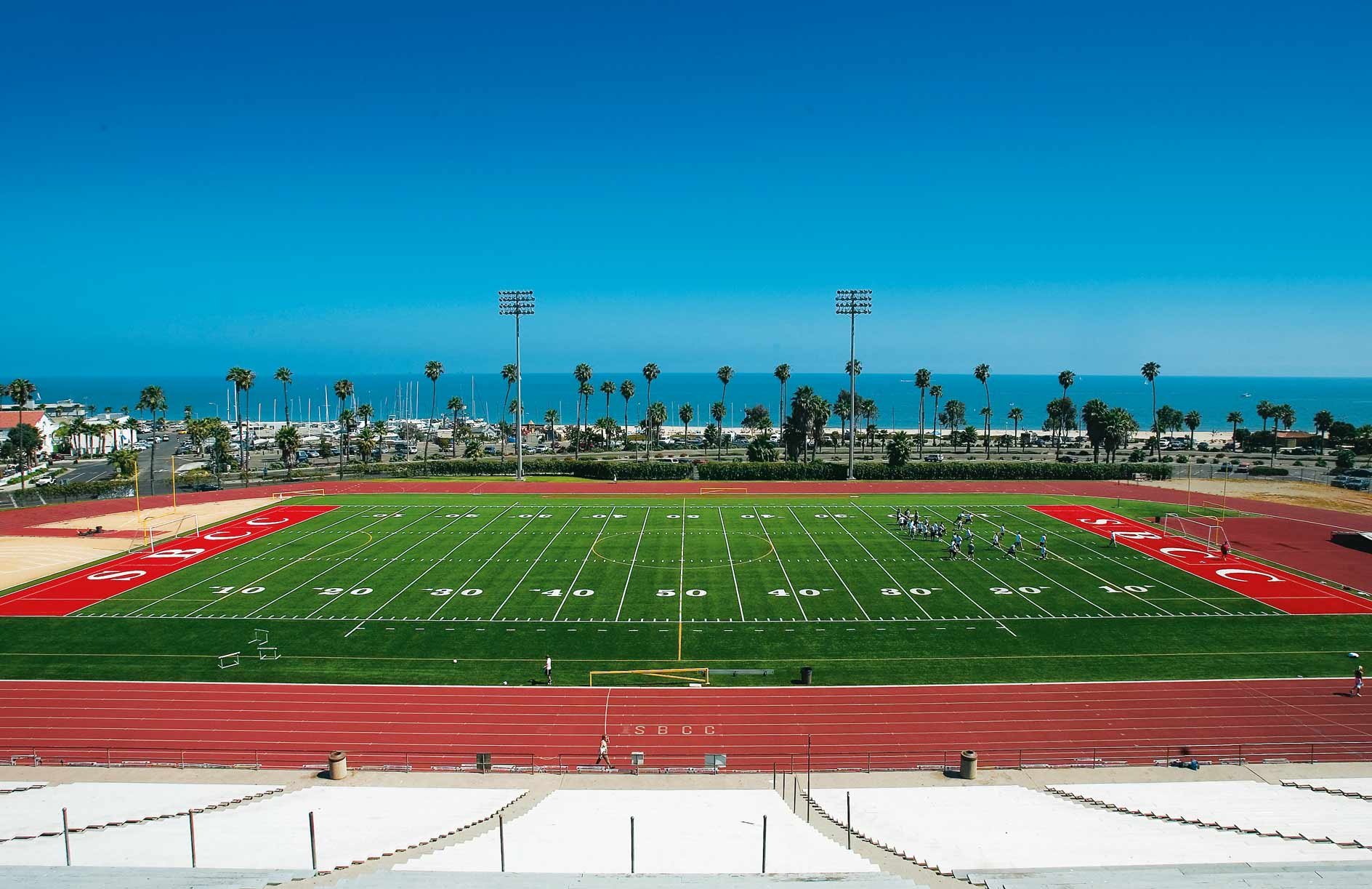 aifs-studieren-im-ausland-usa-santa-barbara-city-college-football-sport-1