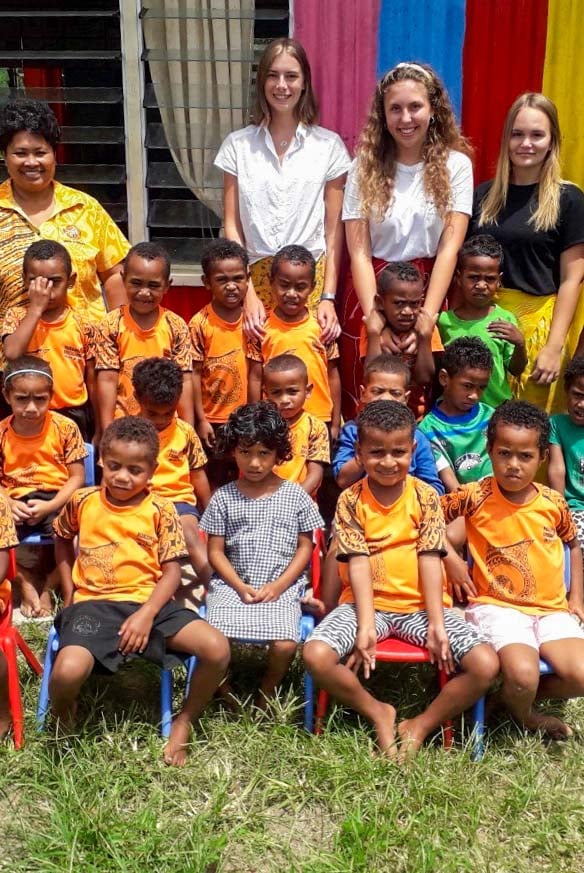 aifs-fidschi-freiwilligenarbeit-kindergarten-personen-kinder-gruppe--program-carousel-668x1000
