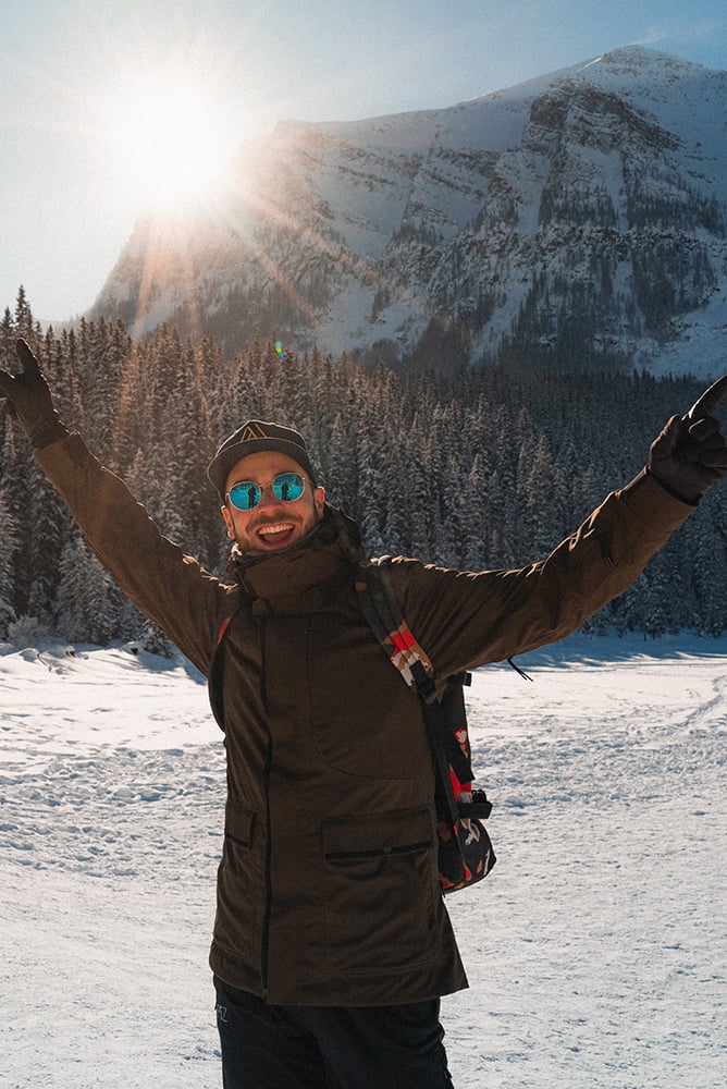 aifs-kanada-auslandspraktikum-person-schnee-berge