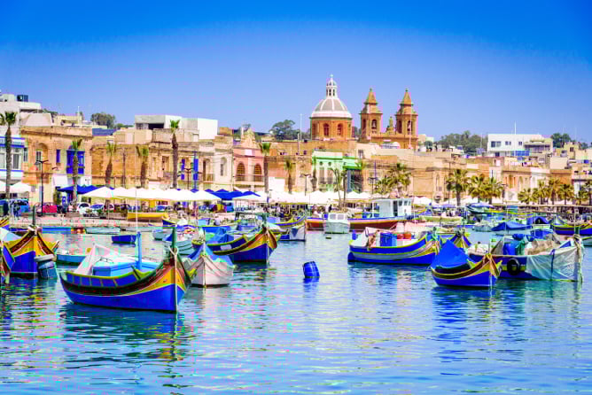 aifs-malta-sprachreise-stadt-boote-hafen-program-carousel-668x1000