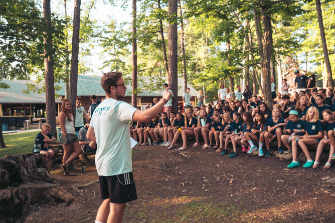 Gap Year im Sommercamp mit AIFS