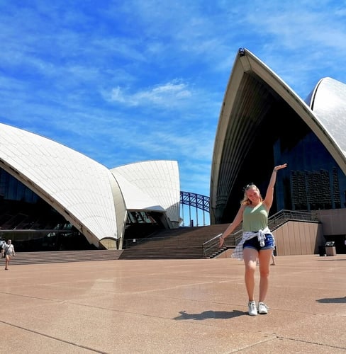 ugc-work-and-travel-sarahe-sydney