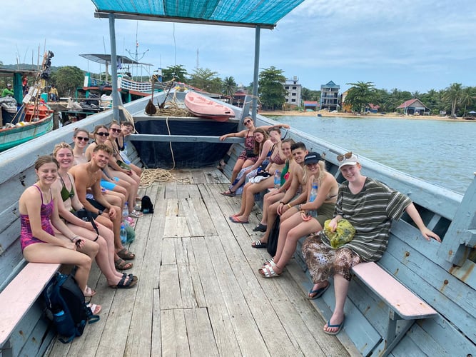 Bootfahren in Vietnam beim Adventure Trip mit AIFS