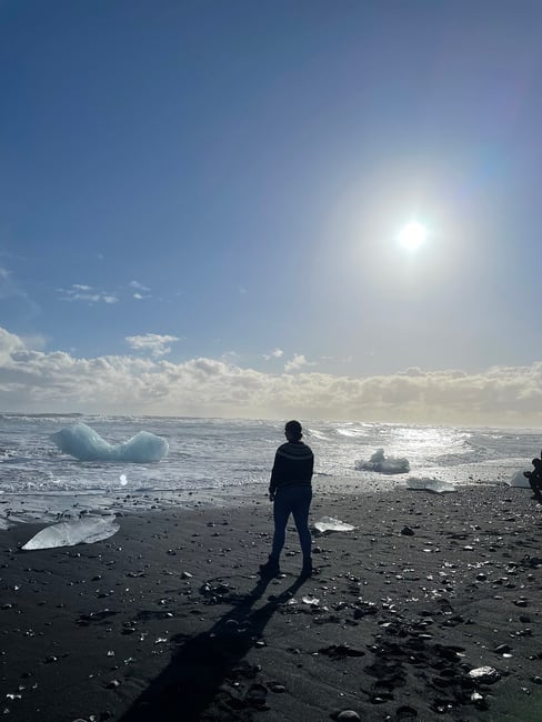 aifs-au-pair-island-person-eis-meer
