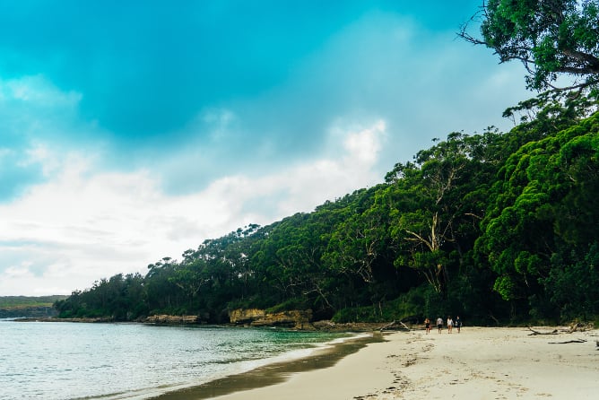 aifs-australien-personen-meer-strand-2-program-carousel-668x1000