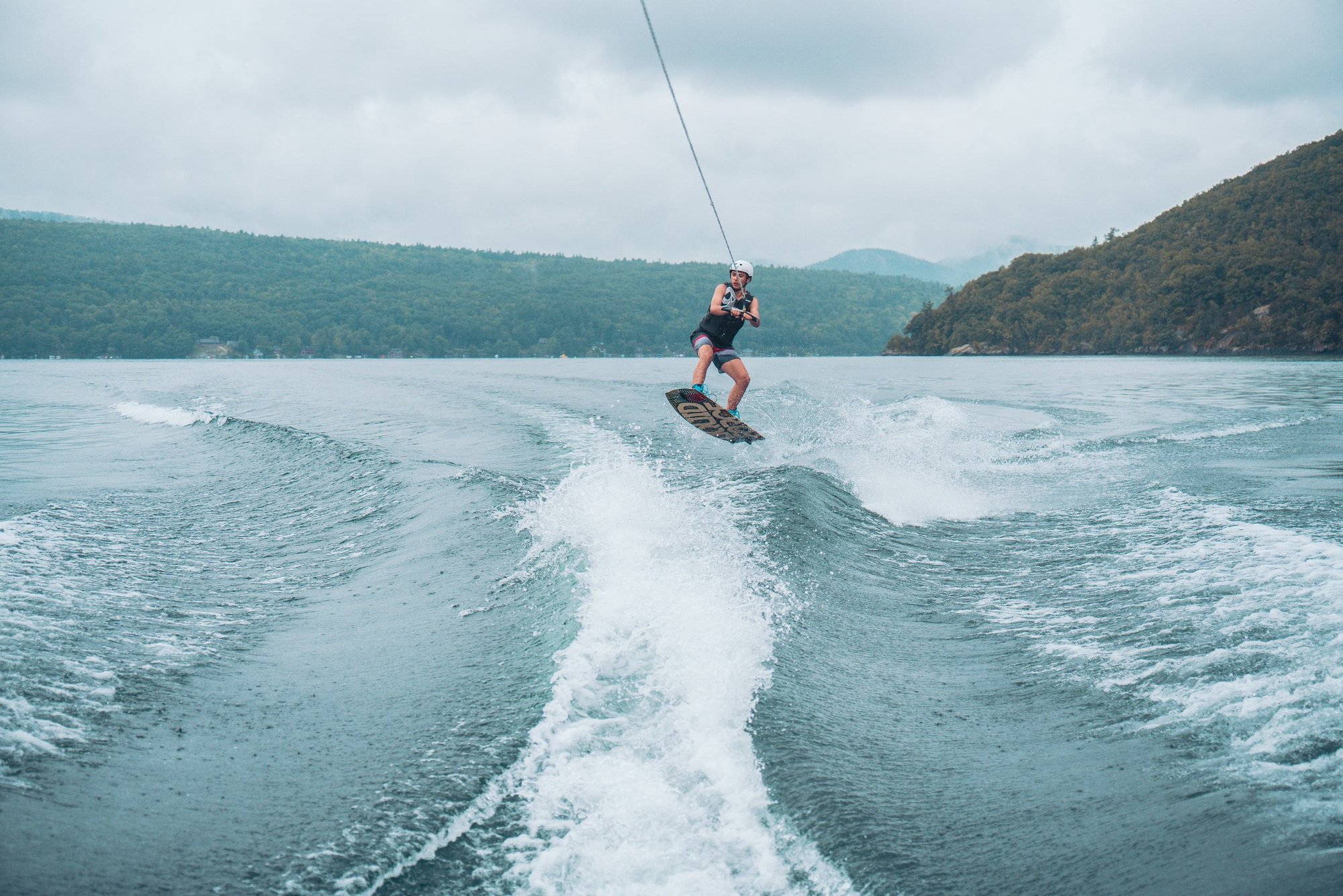 aifs-camp-america-person-wassersport-wakeboard