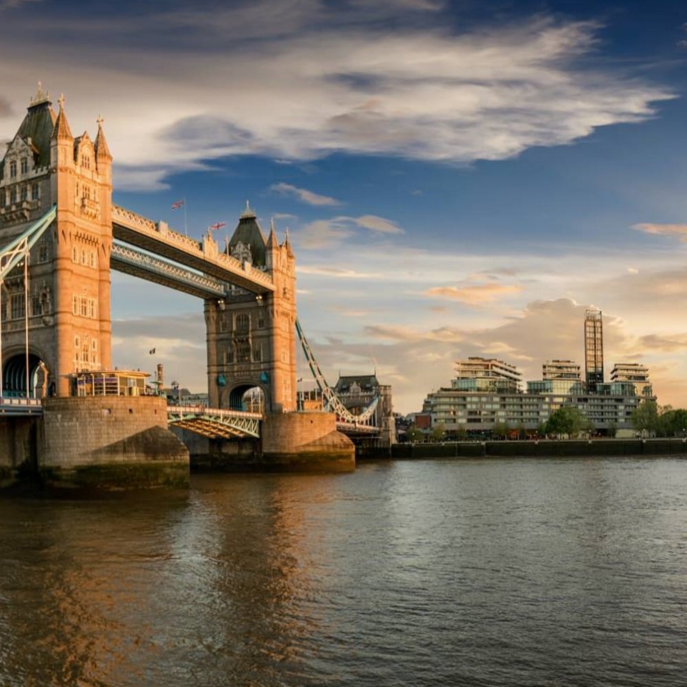 aifs-england-london-tower bridge