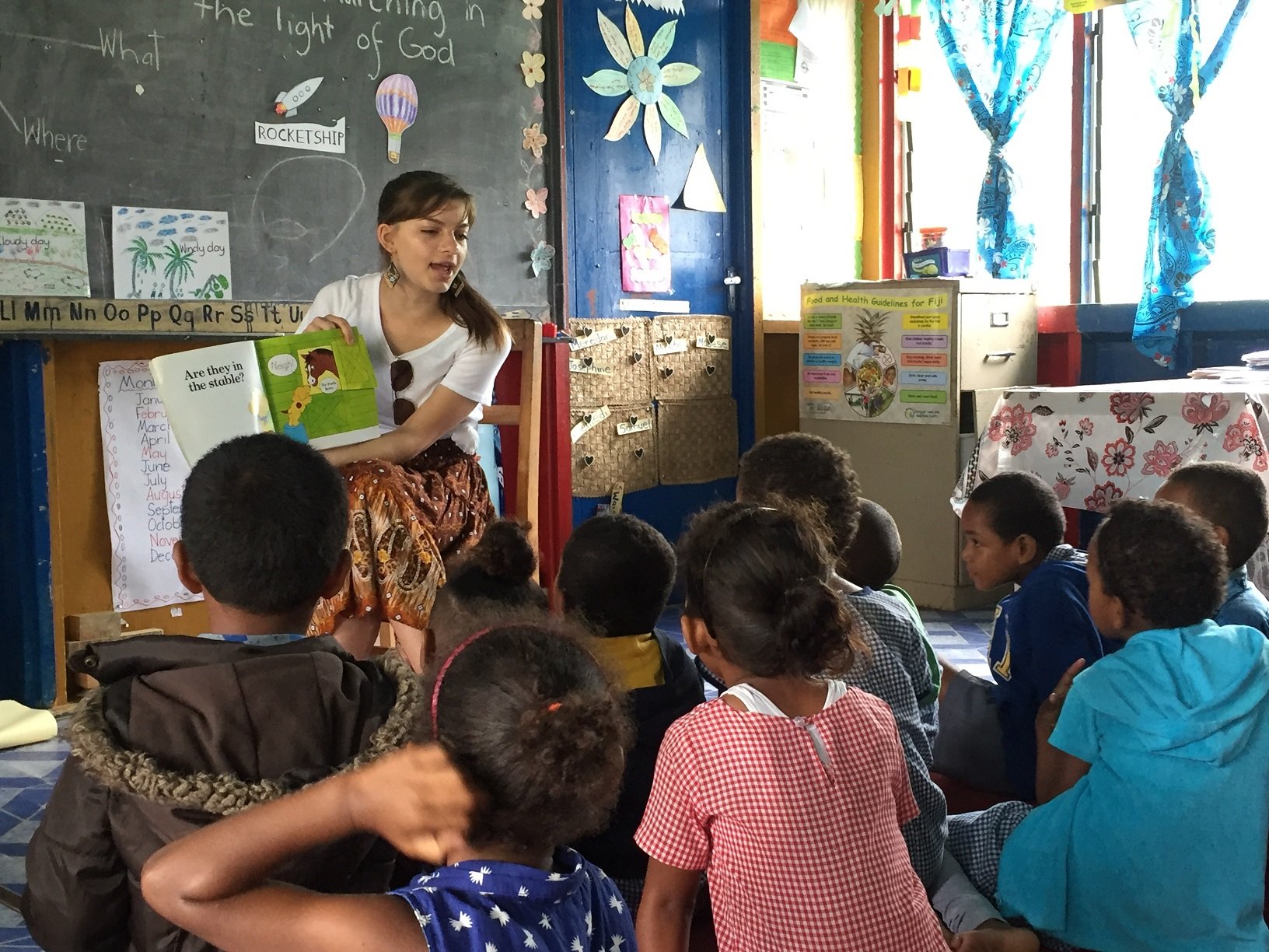aifs-fidschi-freiwilligenarbeit-kindergarten-personen-kinder