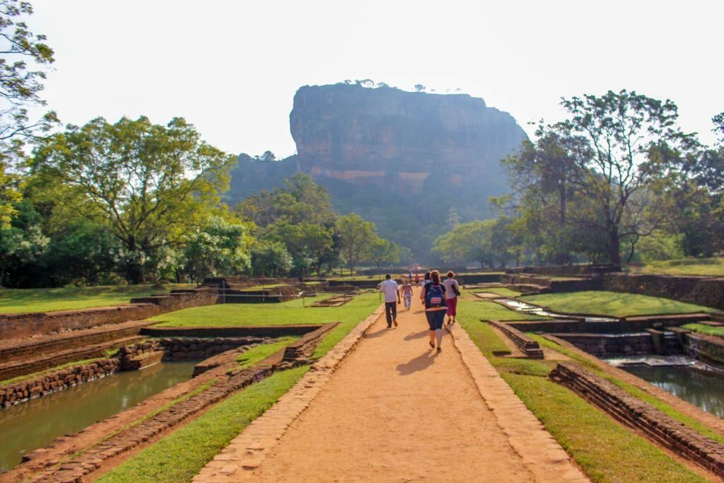 aifs-sri-lanka-trekking-week-partner-fotos-freiwilligenarbeit-adventure-trips-ellas-rock