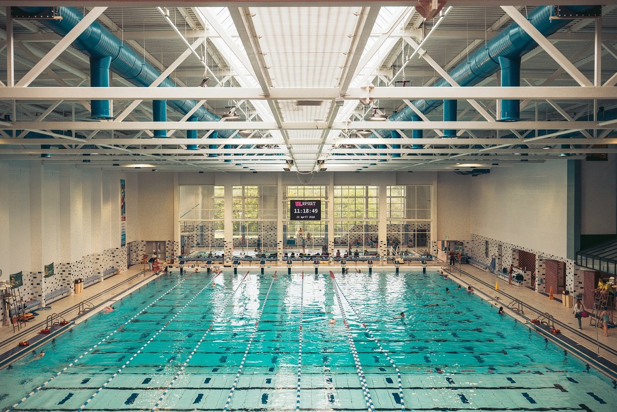 aifs-studieren-in-irland-limerick-university-schwimmbad